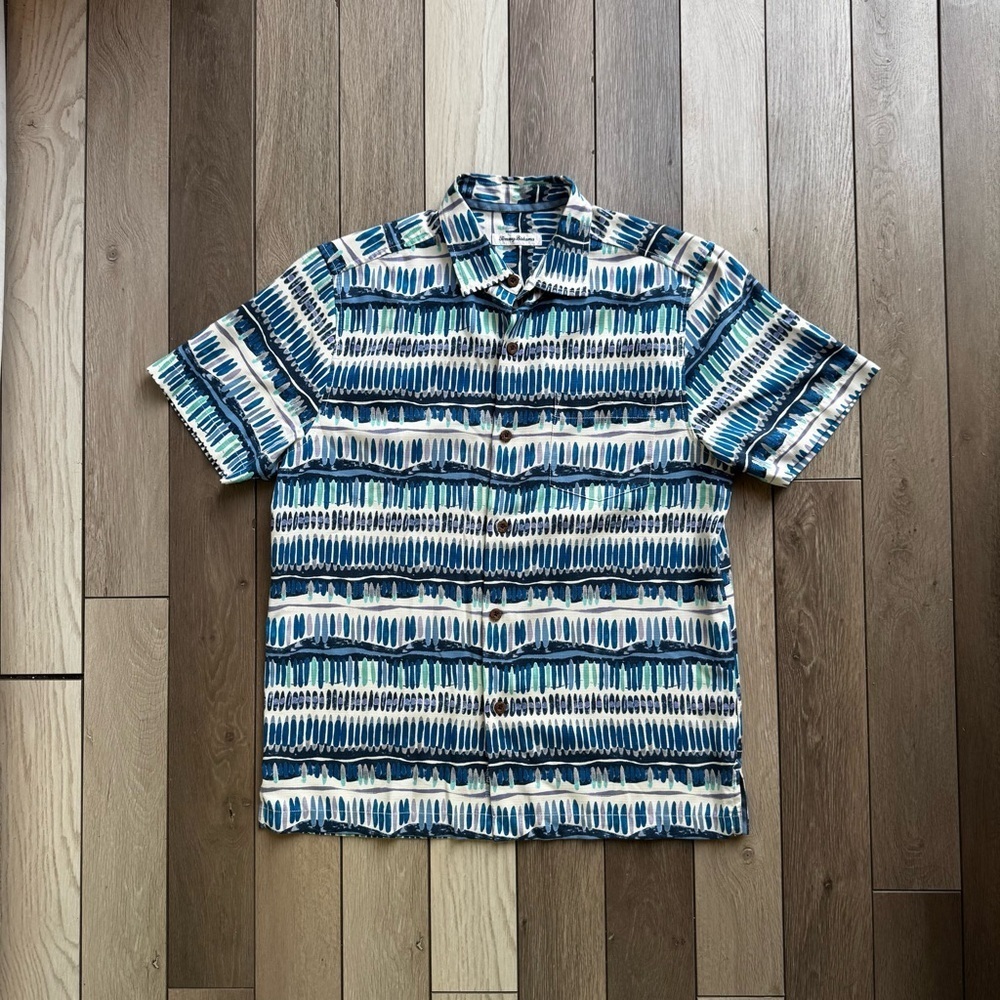 Tommy Bahama Geo Surf Silk Blend Camp Shirt | Size: Medium | Good Condition